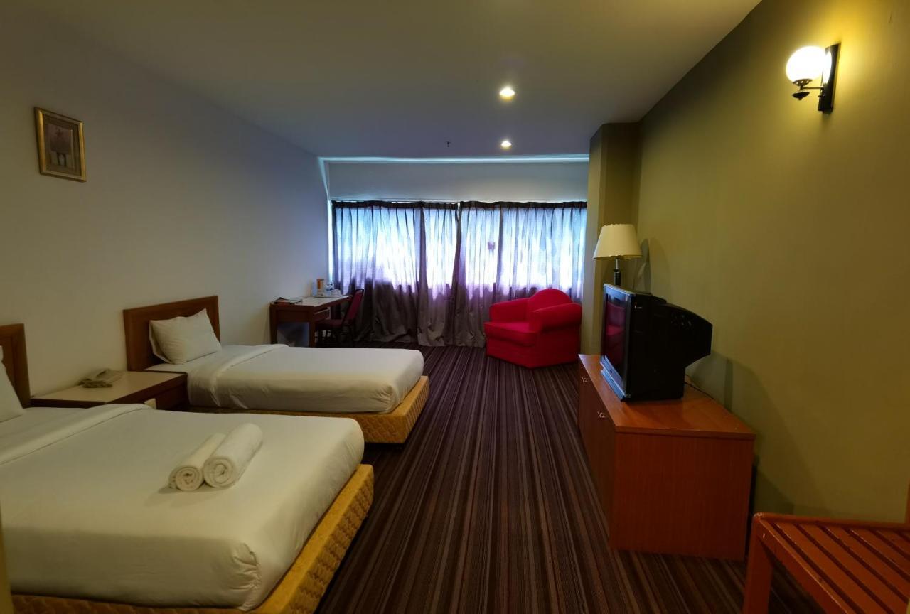 Folkmeldrum Hotel Johor Bahru Esterno foto